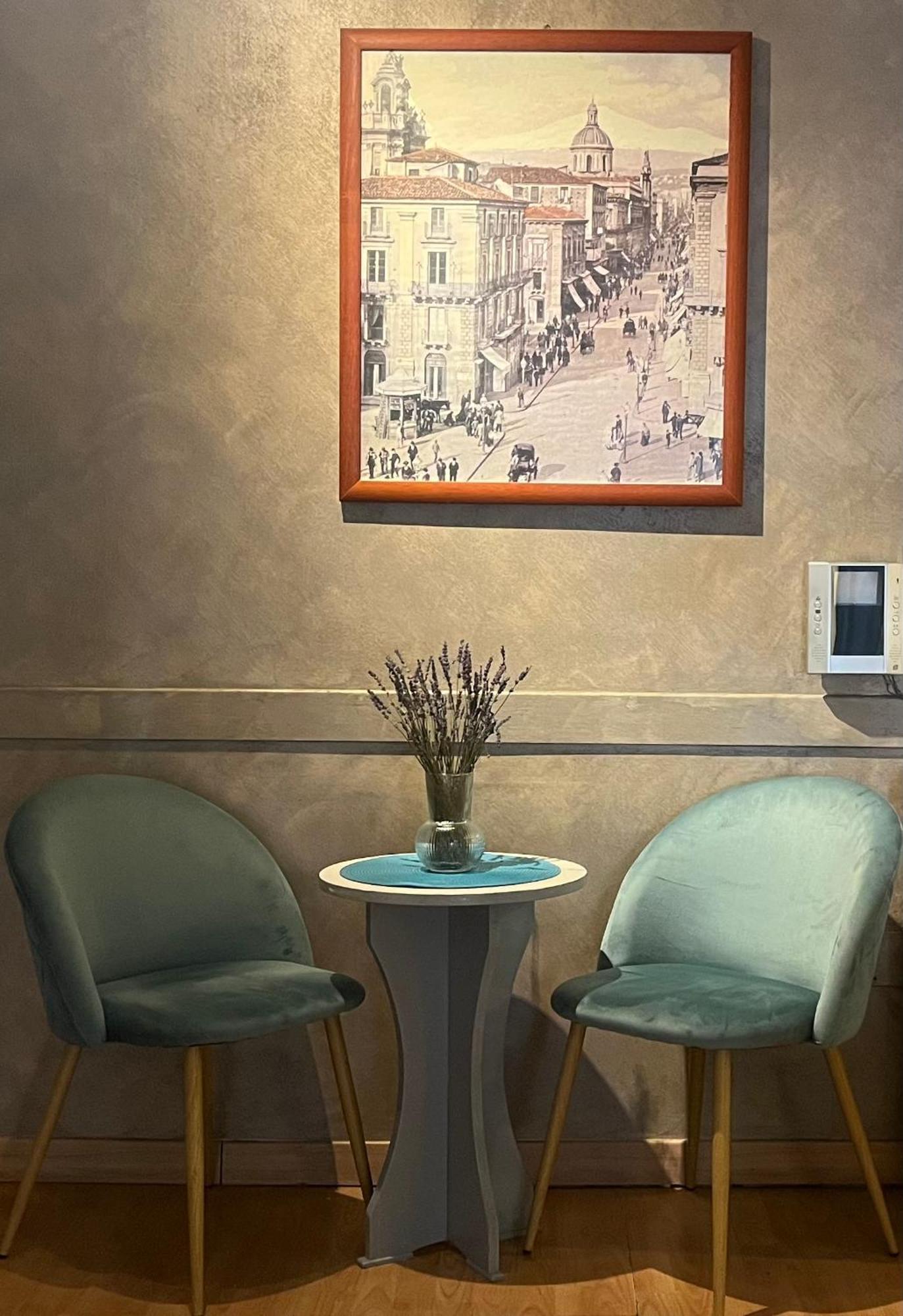 B&B Stesicoro Inhabit - Guesthouse City Center Катанія Екстер'єр фото