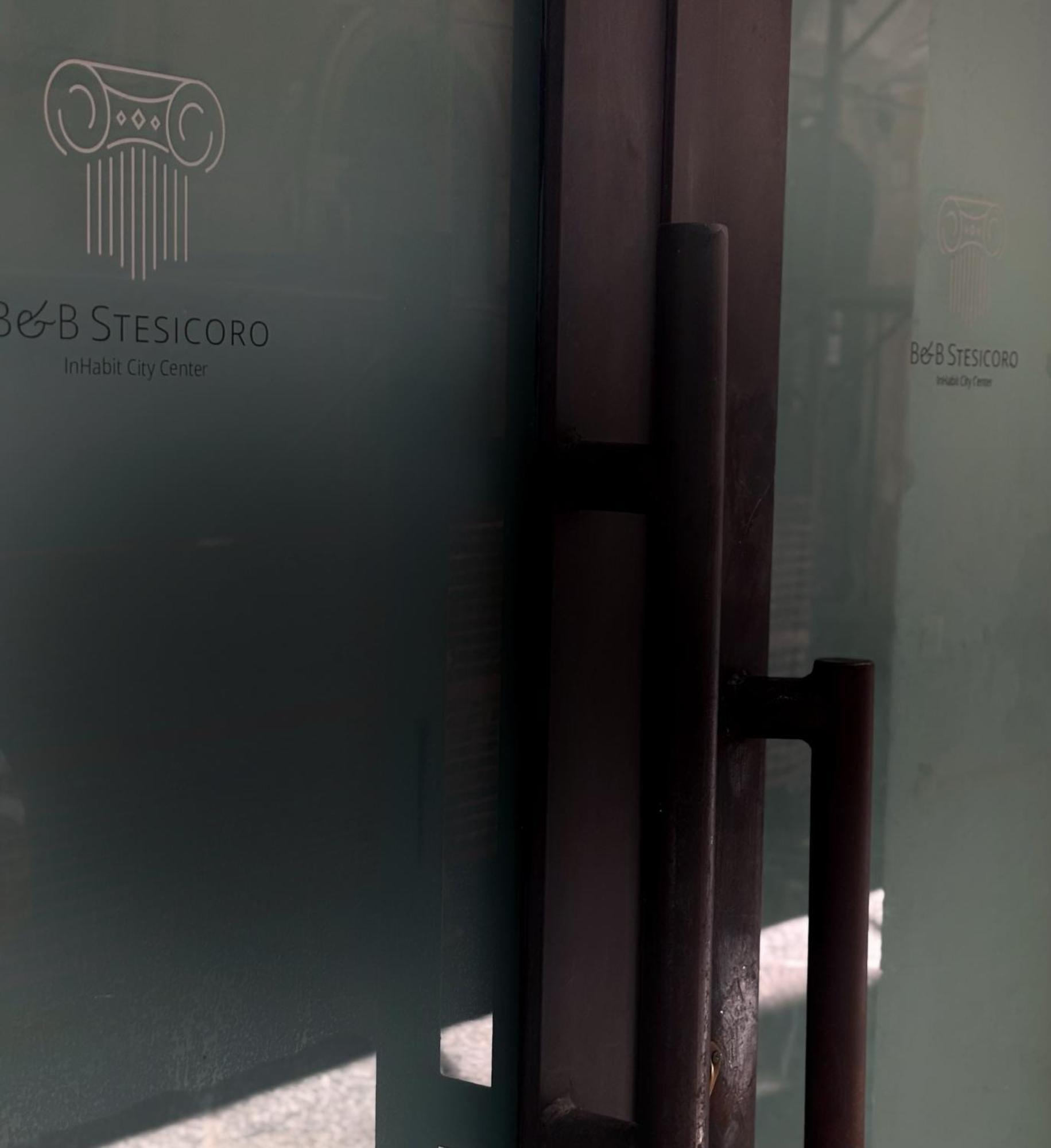 B&B Stesicoro Inhabit - Guesthouse City Center Катанія Екстер'єр фото